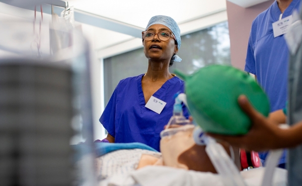 Anaesthetist on return to training course