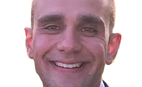 Elliot Yates crop